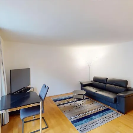 Fantastic 1 Bedroom Flat In The Center - Froehlich *